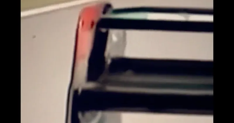 Video. Is dit het bewijs dat de Mercedes-achtervleugel buigt op hoge snelheid?