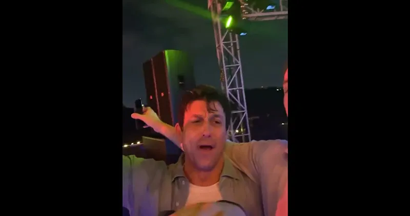 Video. Dronken Toto Wolff viert feest in Abu Dhabi
