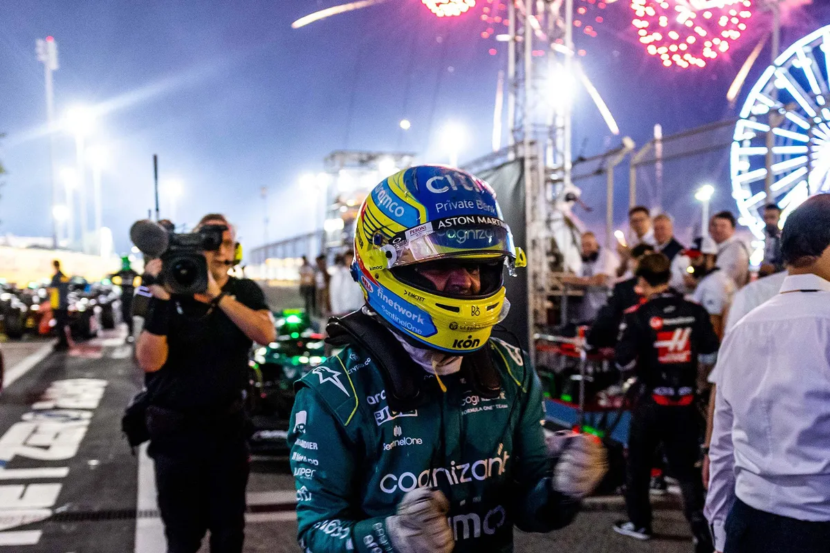 BREAKING. Fernando Alonso raakt podiumplek alsnog kwijt