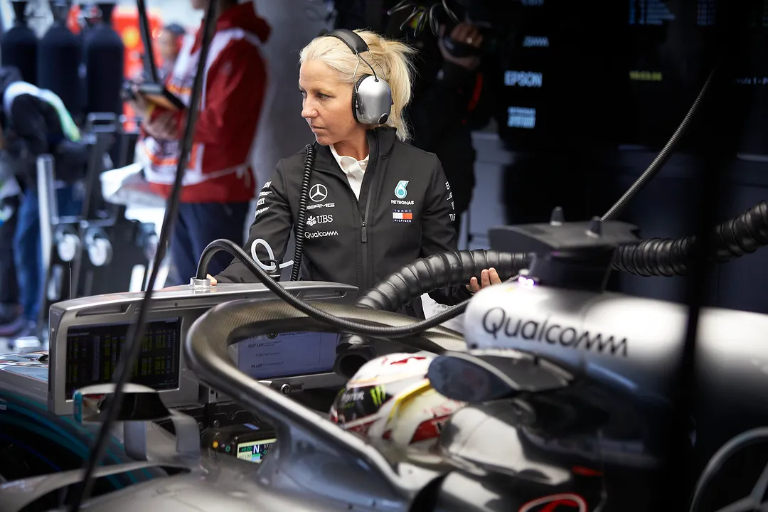 Lewis Hamilton en vertrouweling Angela Cullen beëindigen samenwerking per direct
