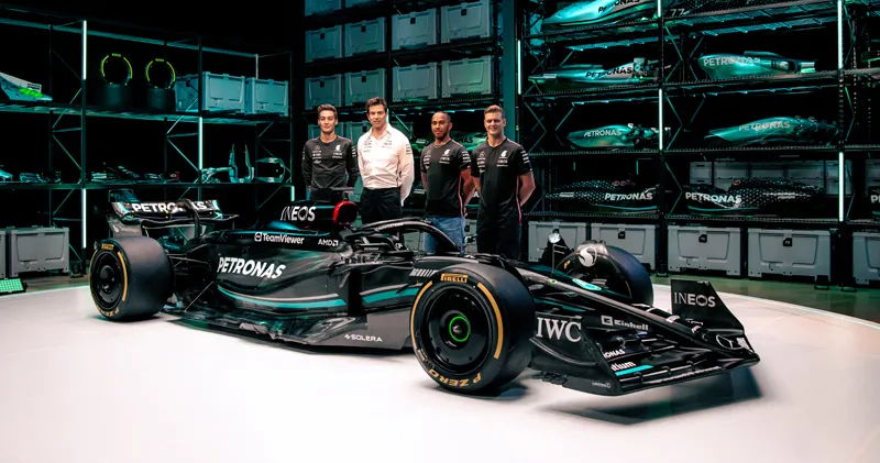 Lewis Hamilton waarschuwt concurrentie: 'Mijn focus is scherper dan ooit'
