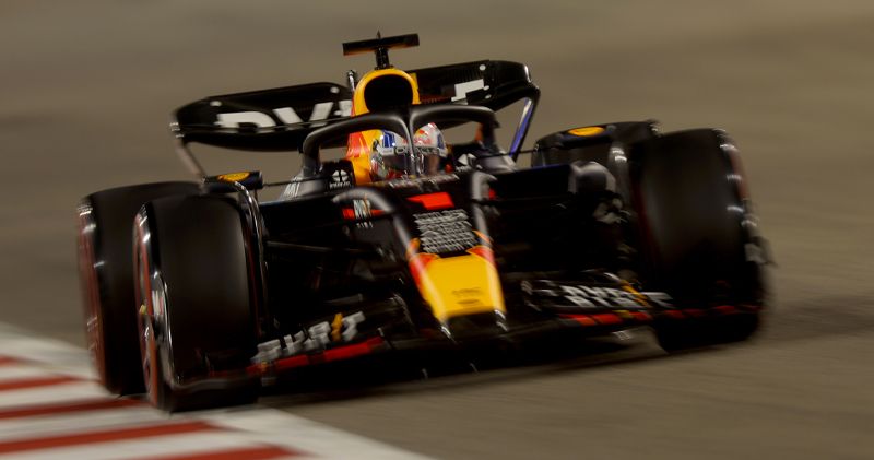 Max Verstappen claimt eerste pole position van het seizoen, Pérez en Leclerc volgen