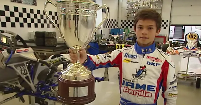 Video. Unieke beelden van jonge Nyck de Vries en Max Verstappen