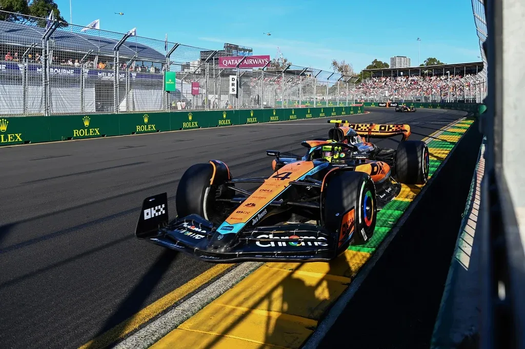 Video: McLaren komt voor de eerste keer in actie met nieuwe MCL38