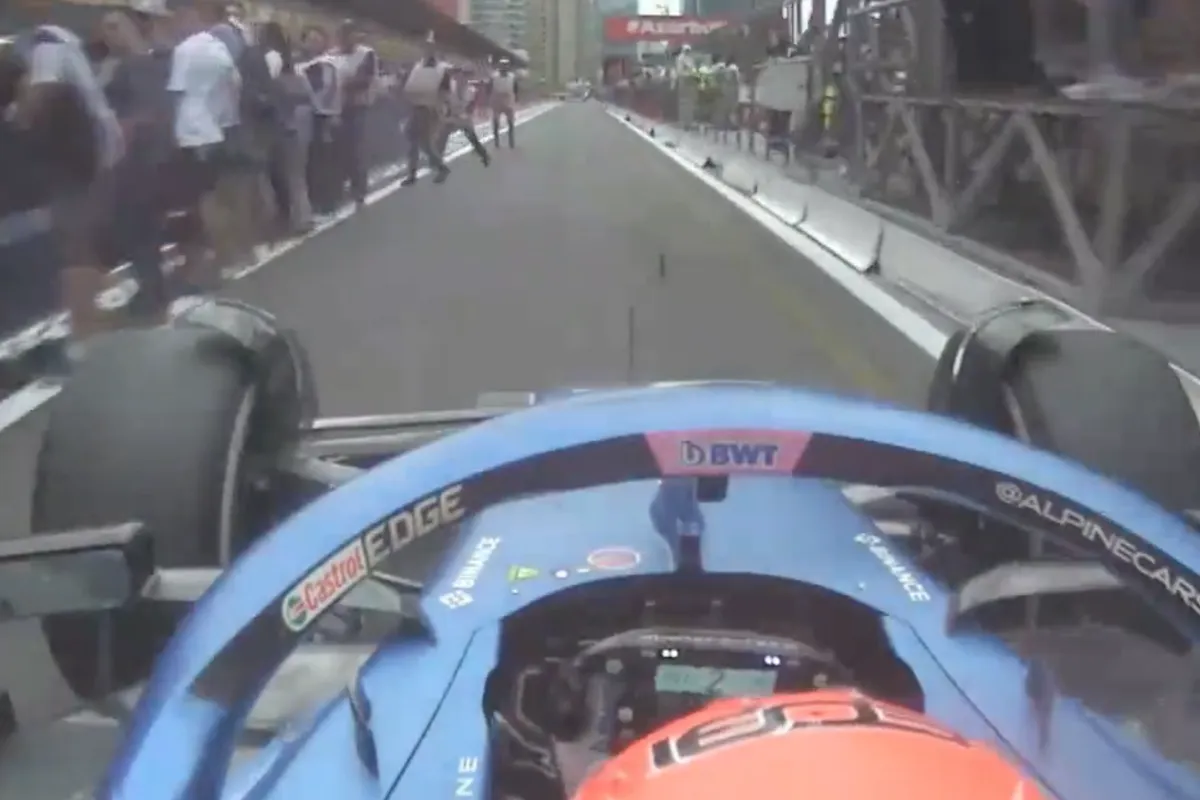 Video: Esteban Ocon ontsnapt nipt aan botsing met FIA-personeel in Azerbeidzjan