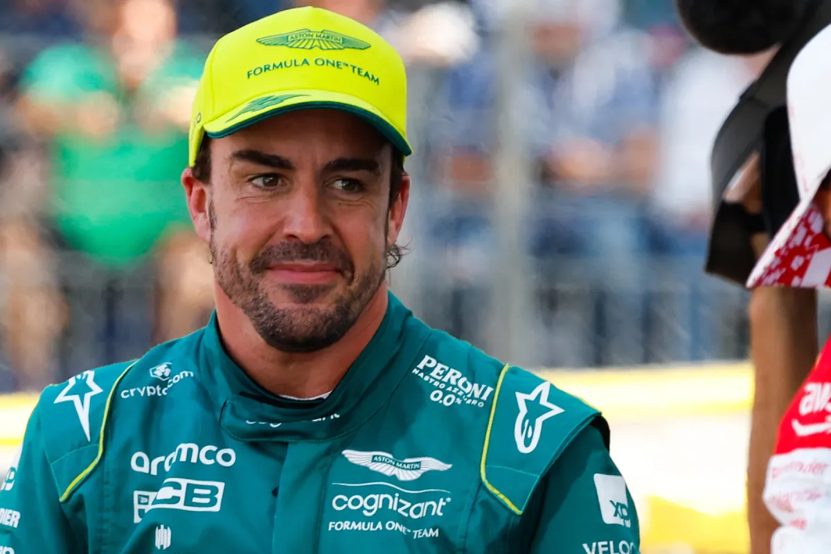 Fernando Alonso in de war door uitspraken Christian Horner: 'Hoe ga ik dat doen?'