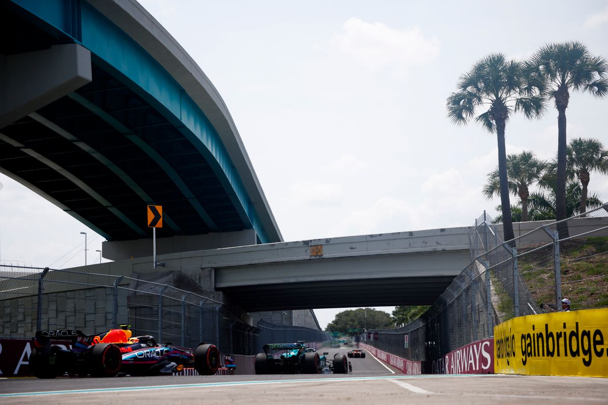 Mercedes geeft Red Bull het nakijken tijdens eerste vrije training in Miami