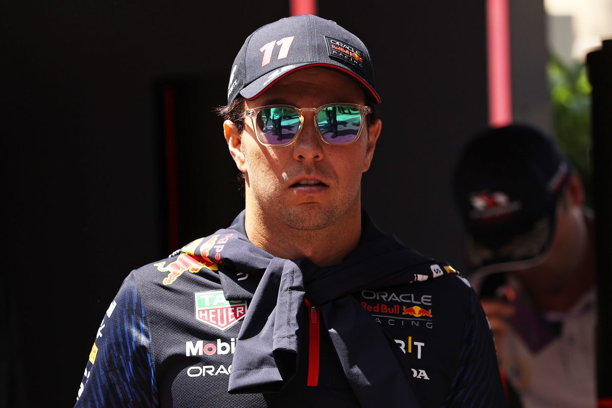 Max Verstappen deelt sneer uit aan Sergio Pérez na opzettelijke crash in Monaco