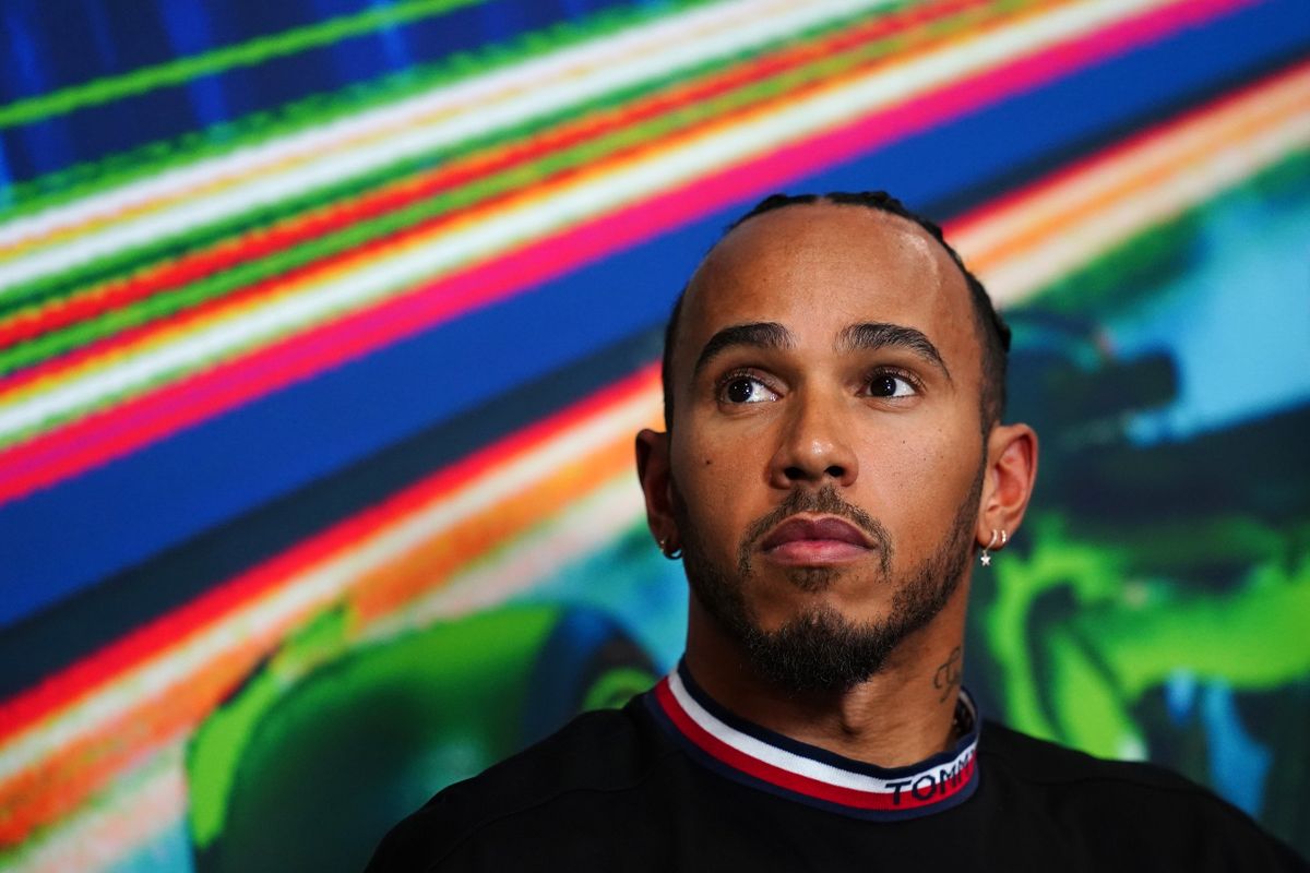 Lewis Hamilton gezien als redder van dolend Ferrari: 'Gebeurde ook bij Red Bull'
