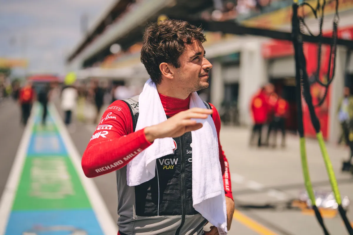 Charles Leclerc krijgt wederom flinke kritiek te verwerken: 'Rijdt zijn capaciteiten voorbij'