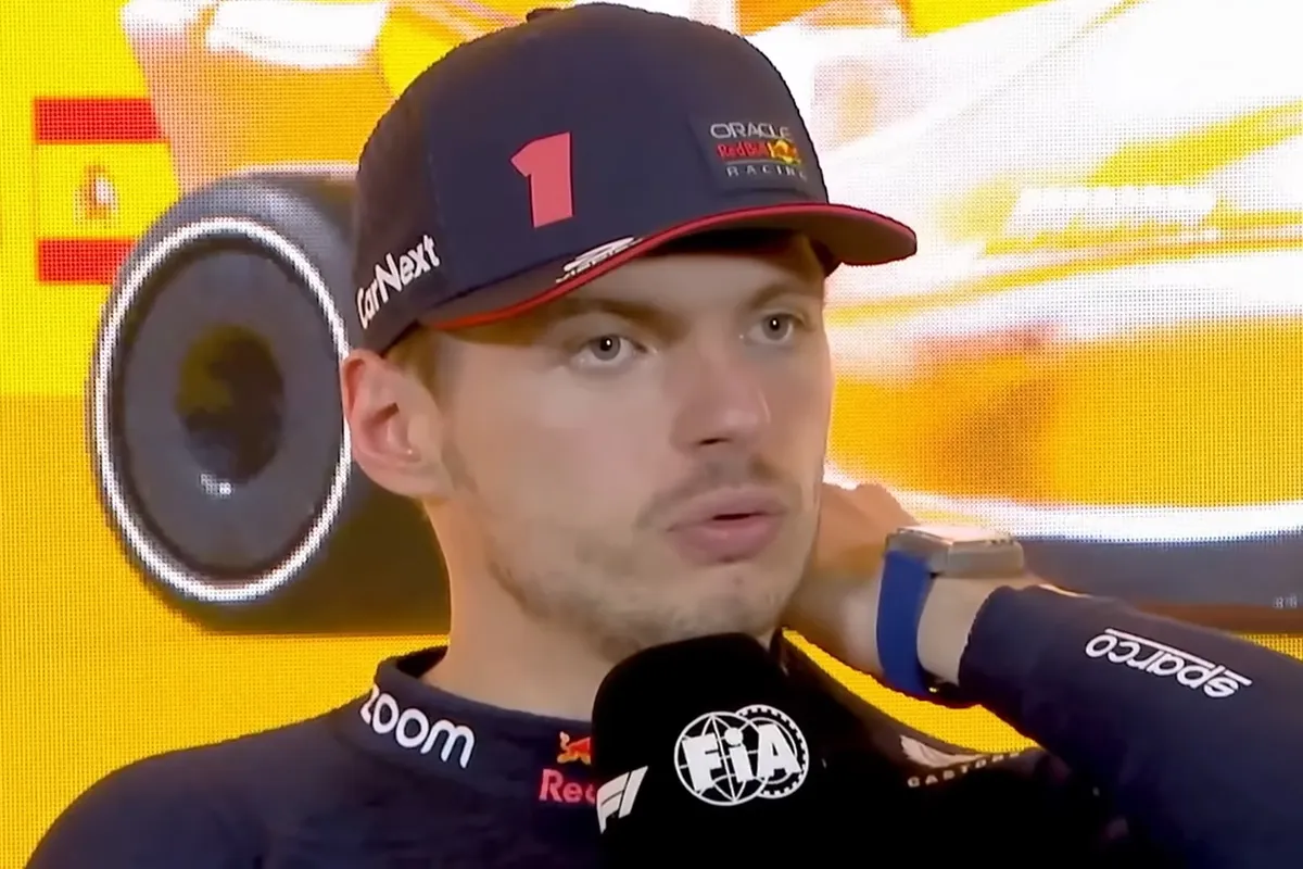 Video: De reactie van Max Verstappen op het negeren van zijn engineer
