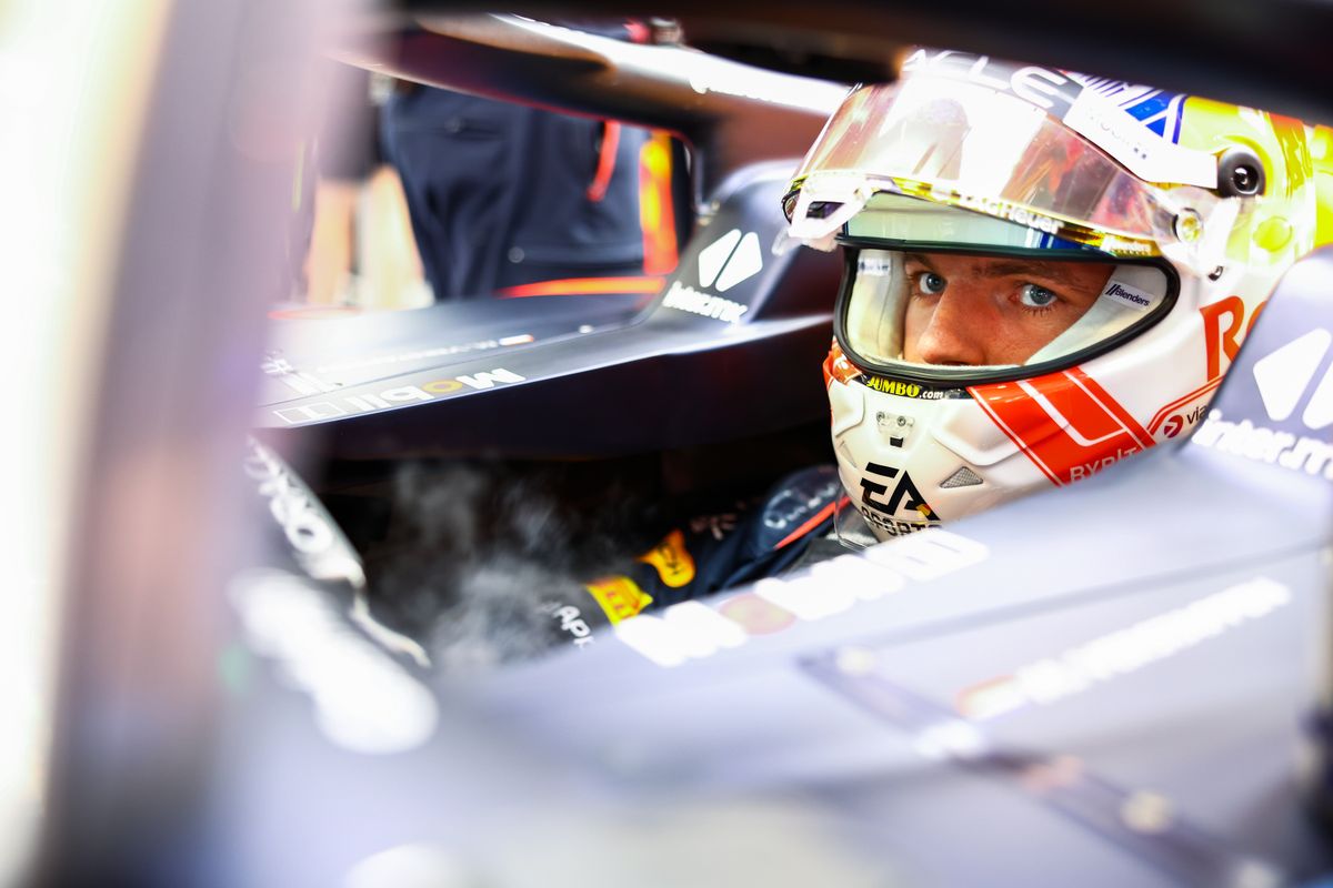 Max Verstappen krijgt concurrentie tijdens tweede vrije training, Sergio Pérez vierde