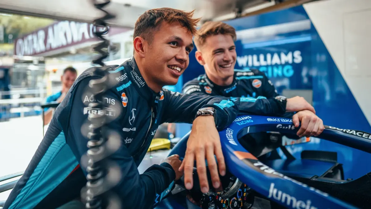 Alex Albon reageert op mogelijke terugkeer bij Red Bull: 'Ik ben er klaar voor'