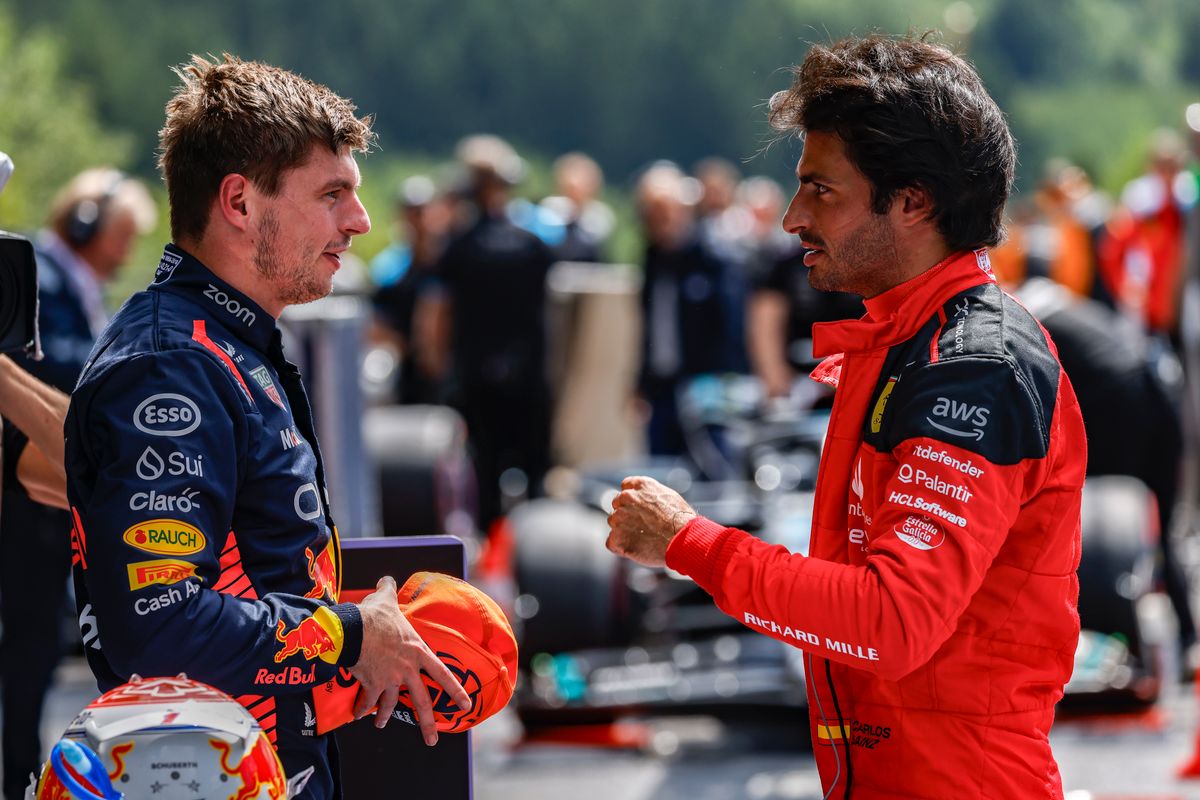 Carlos Sainz: 'Daar ontbrak het bij Max Verstappen nooit aan'
