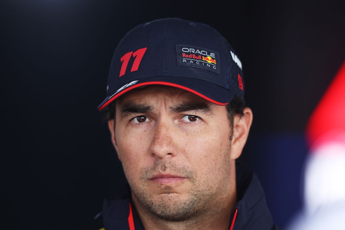 Voormalig F1-coureur heeft medelijden met Sergio Pérez: 'Het is Max Bull, de focus ligt alleen op Max'