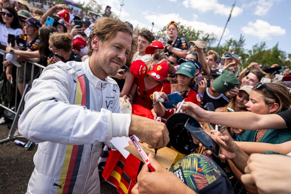 Sebastian Vettel over F1-terugkeer: 'Kan ik geen 'nee' op antwoorden'
