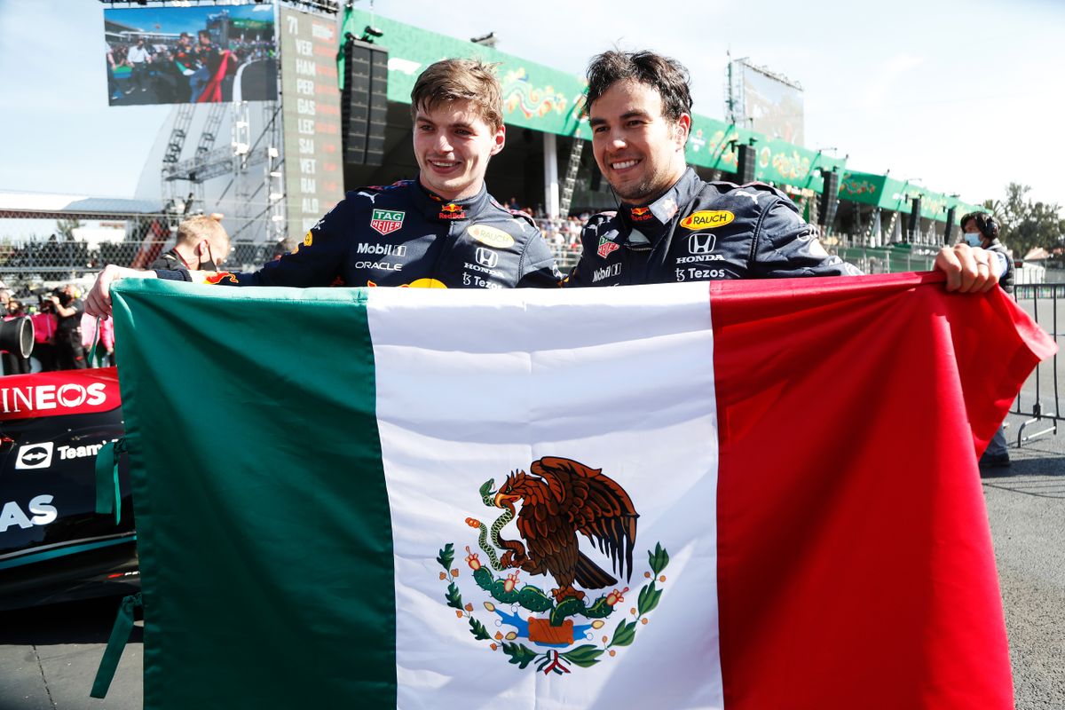 Sergio Pérez geeft Mexicaanse fans tik op de vingers na Verstappen-incident