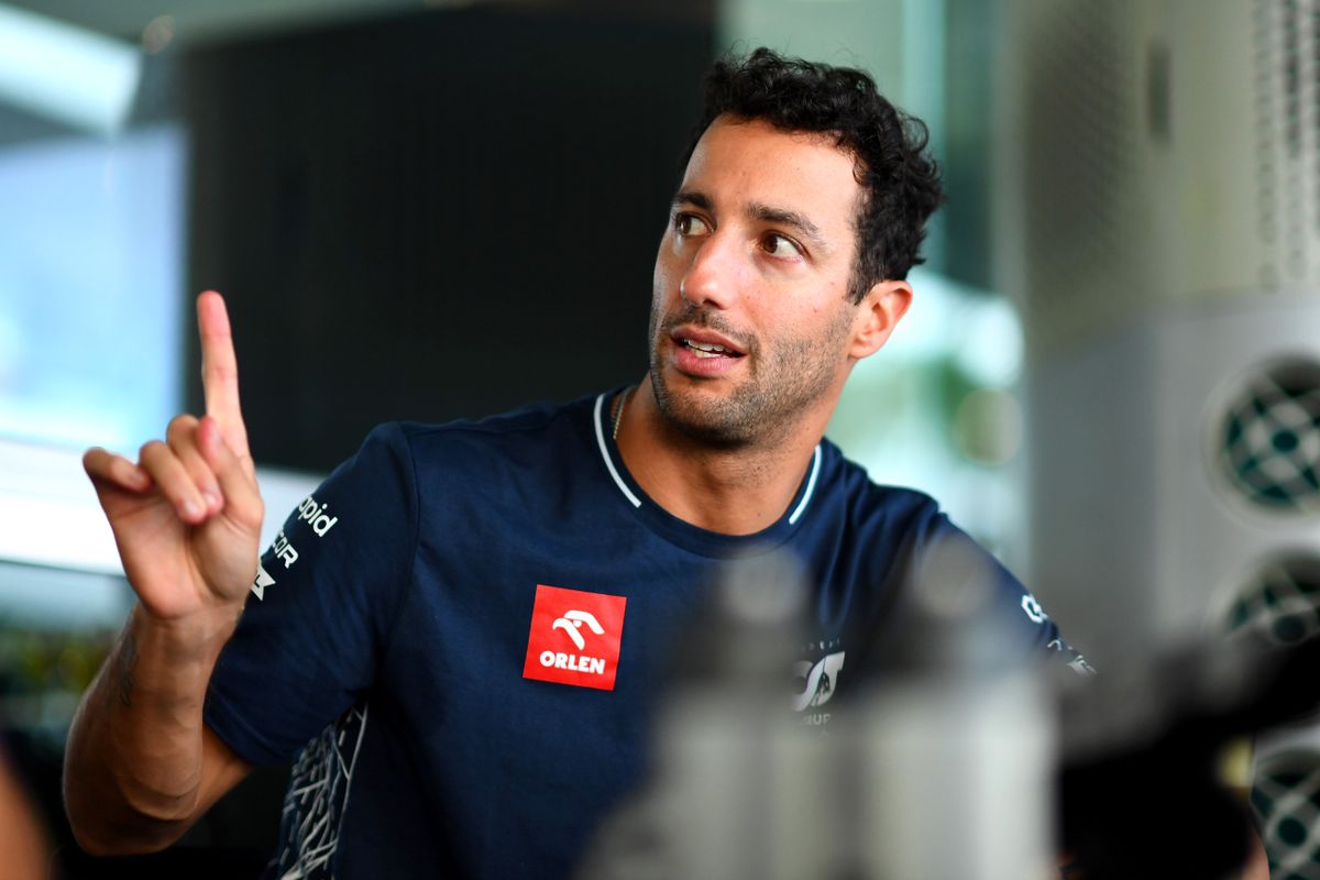 Daniel Ricciardo geeft een update over zijn blessure