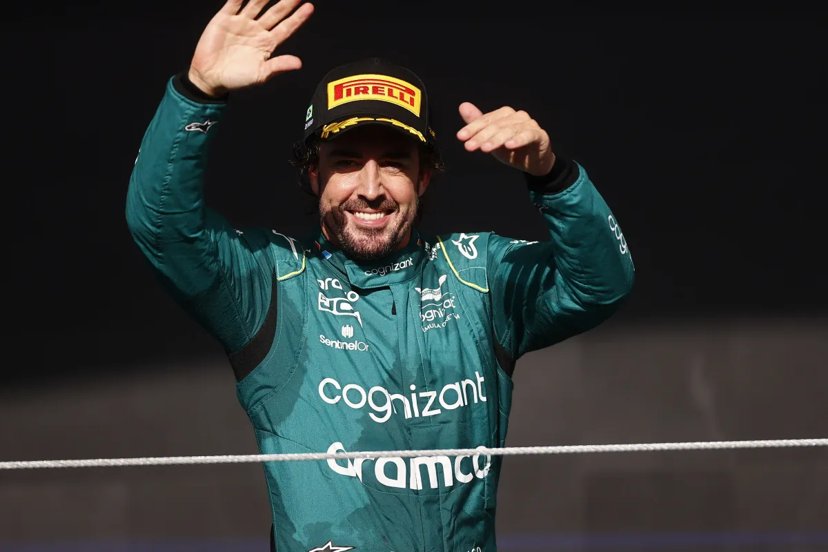 alonso aston martin podium brazil
