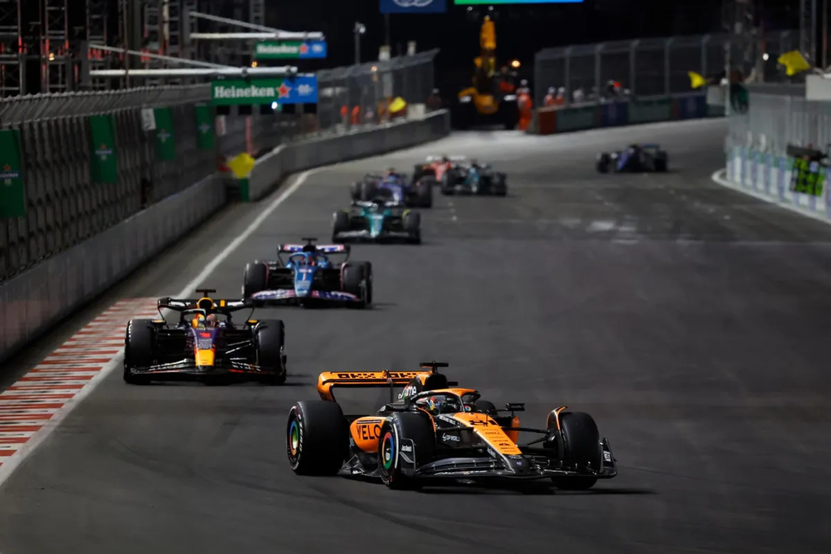 piastri mclaren