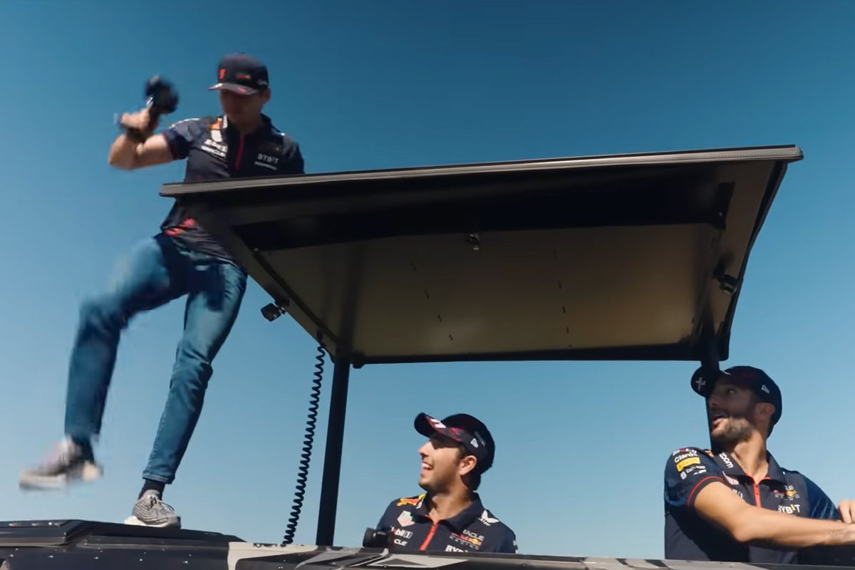Video: Verstappen, Pérez en Ricciardo strijden tegen elkaar in race met RC-auto's