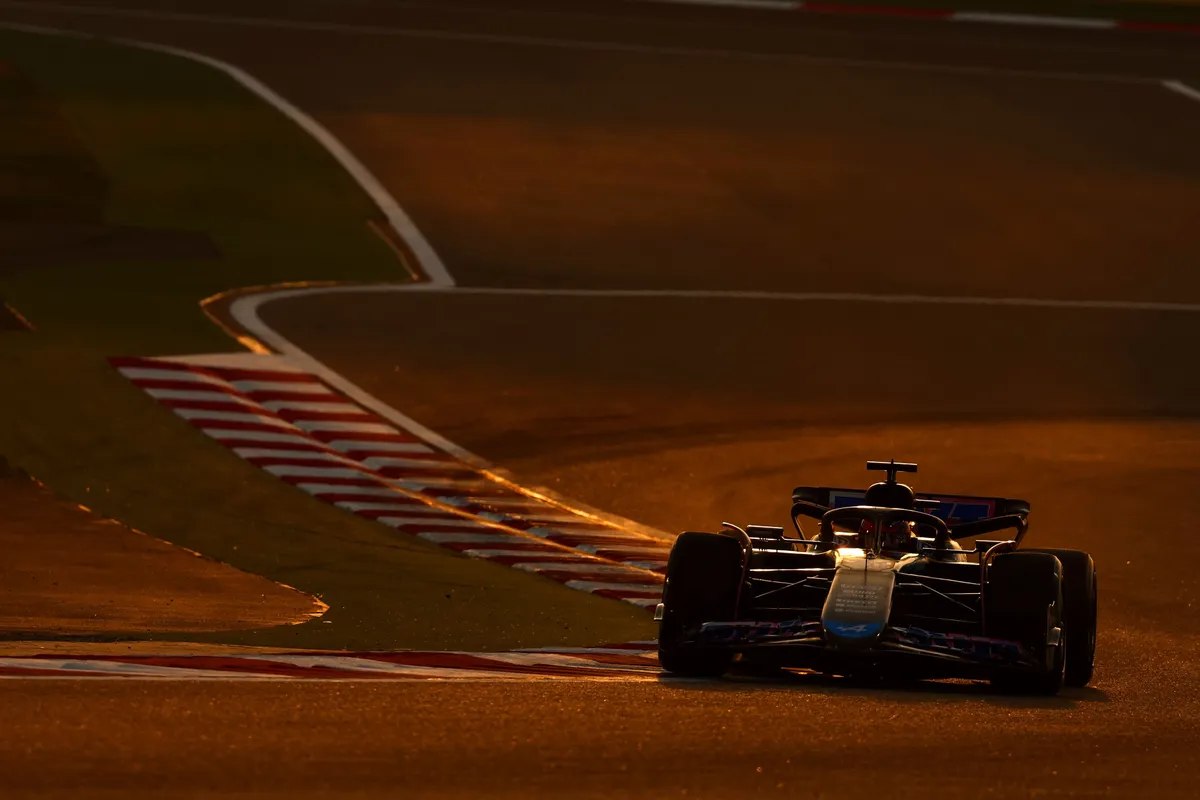 alpine ocon bahrein