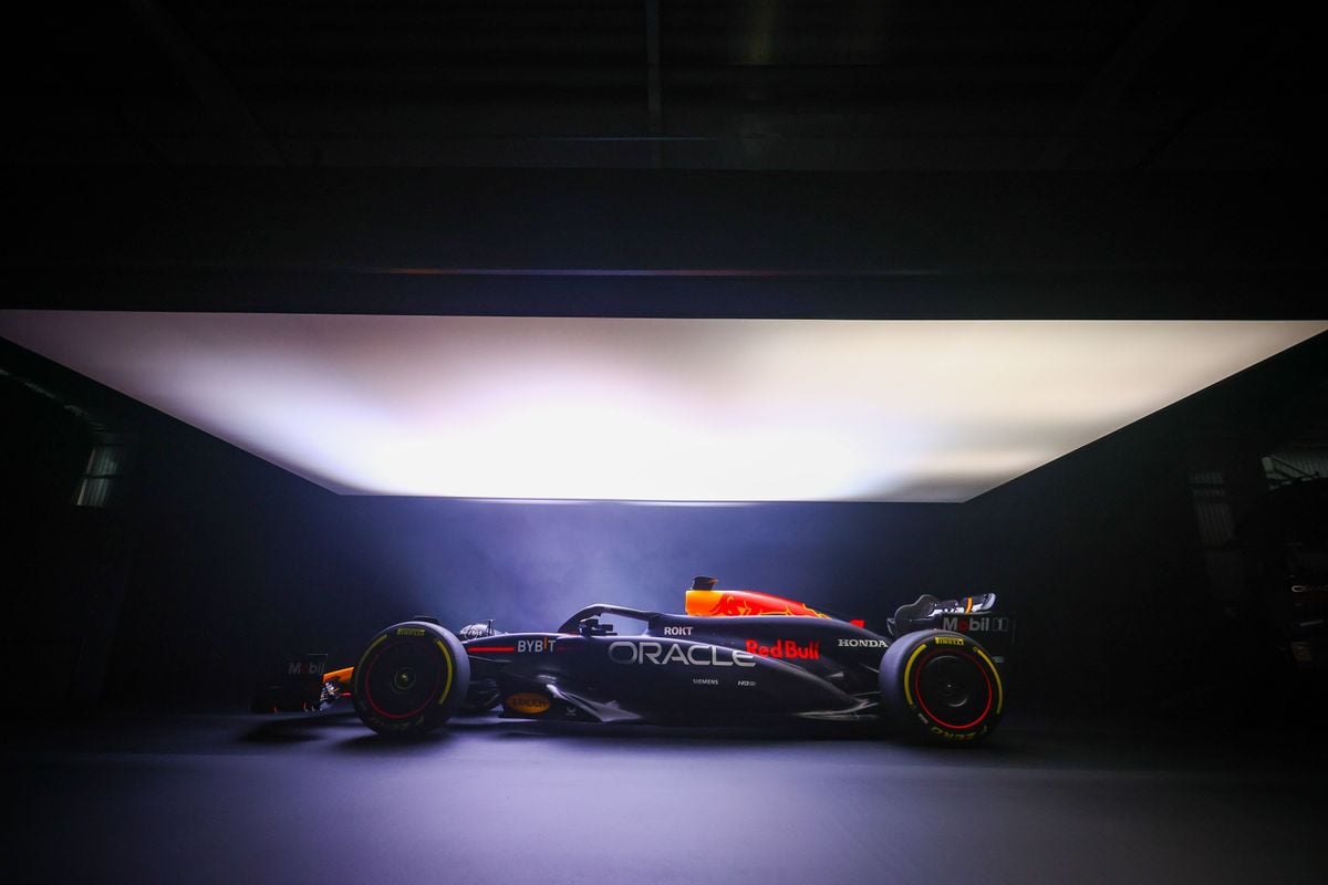 Red Bull Racing verbaast vriend en vijand en lijkt concept 'mislukte' Mercedes te kopiëren