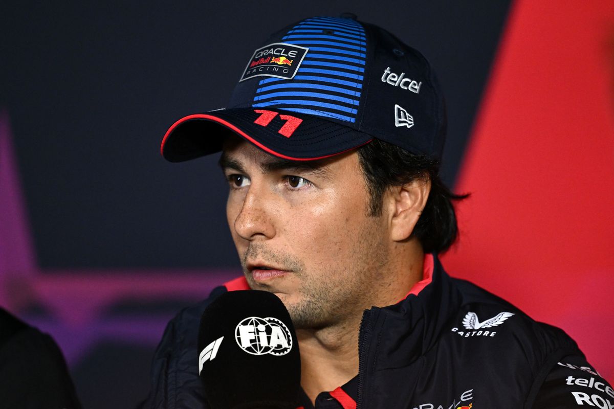 Sergio Pérez reageert op mogelijk vertrek Max Verstappen bij Red Bull