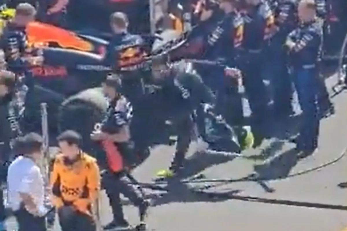 hamilton crash suzuka f1