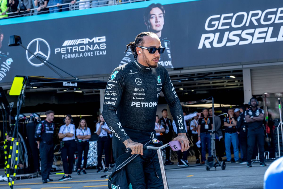 Lewis Hamilton spreekt zich uit over fusie Formule 1 en MotoGP