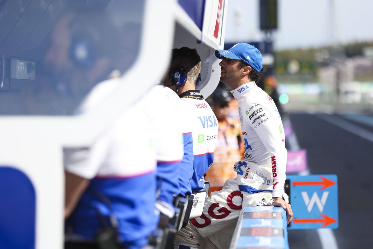Gefrustreerde Ricciardo baalt van crash in Japan, maar wijst naar 'positieve dingen'