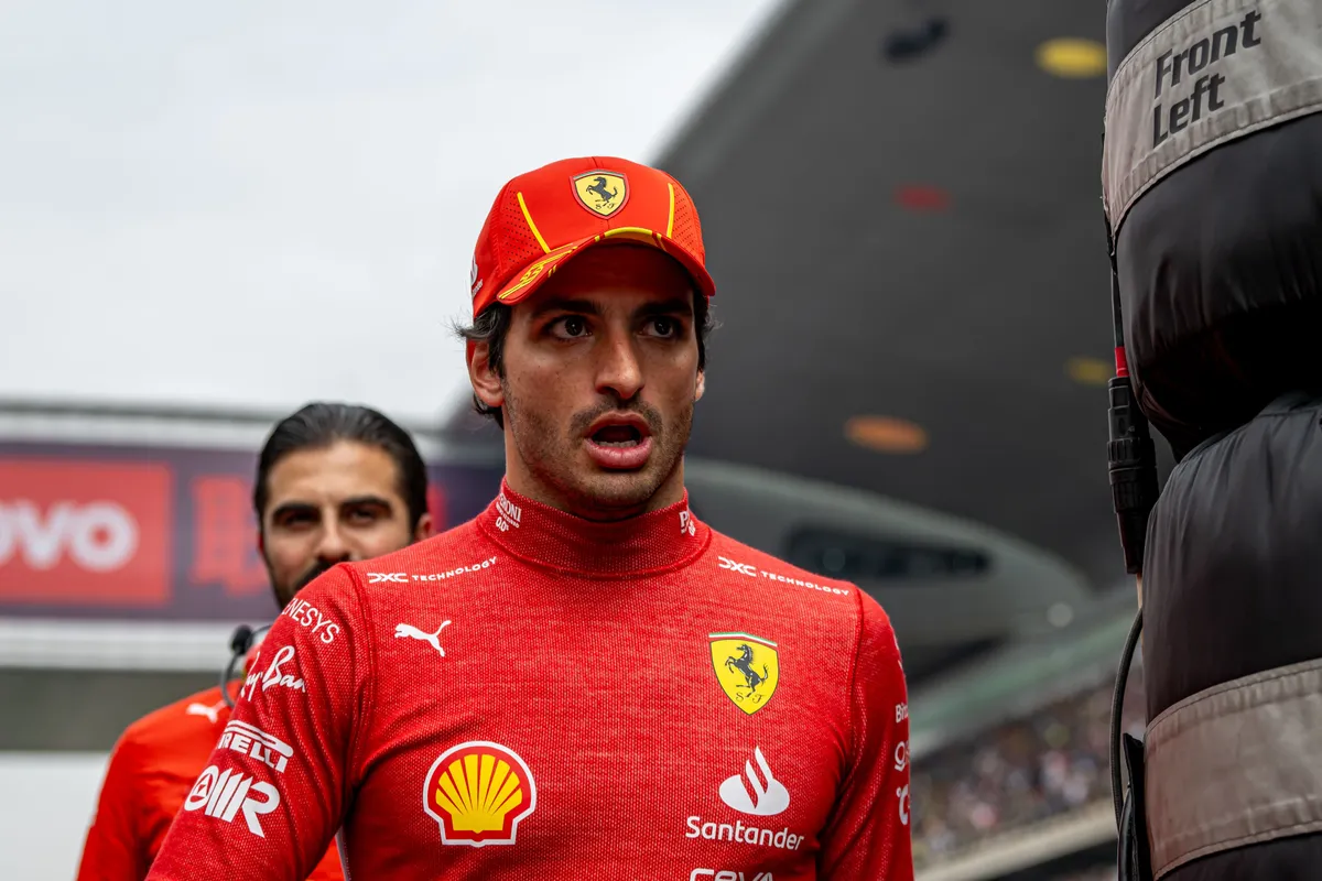 sainz ferrari grid