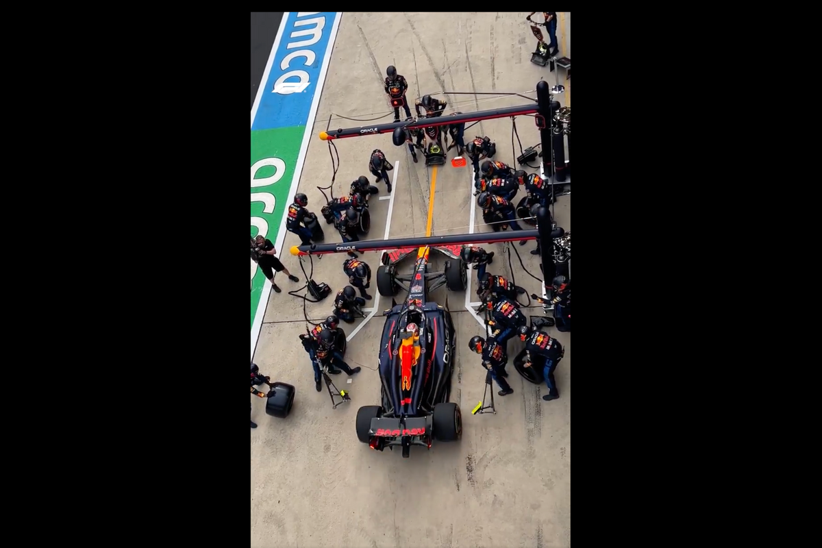 Video: De perfecte 'double stack' van Red Bull Racing in Grand Prix China