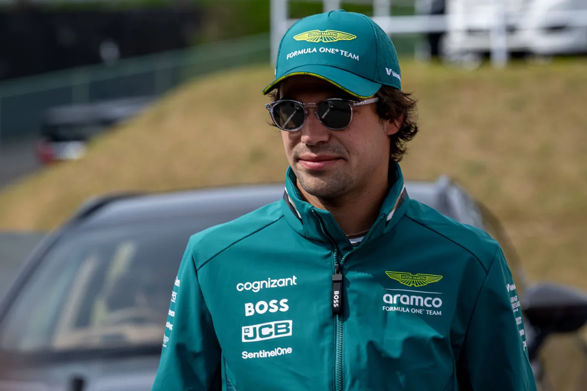 stroll aston