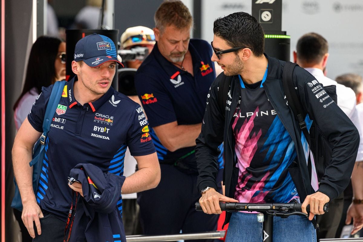 Max Verstappen wijst naar Esteban Ocon in bizarre kwalificatievoorspelling voor GP Monaco