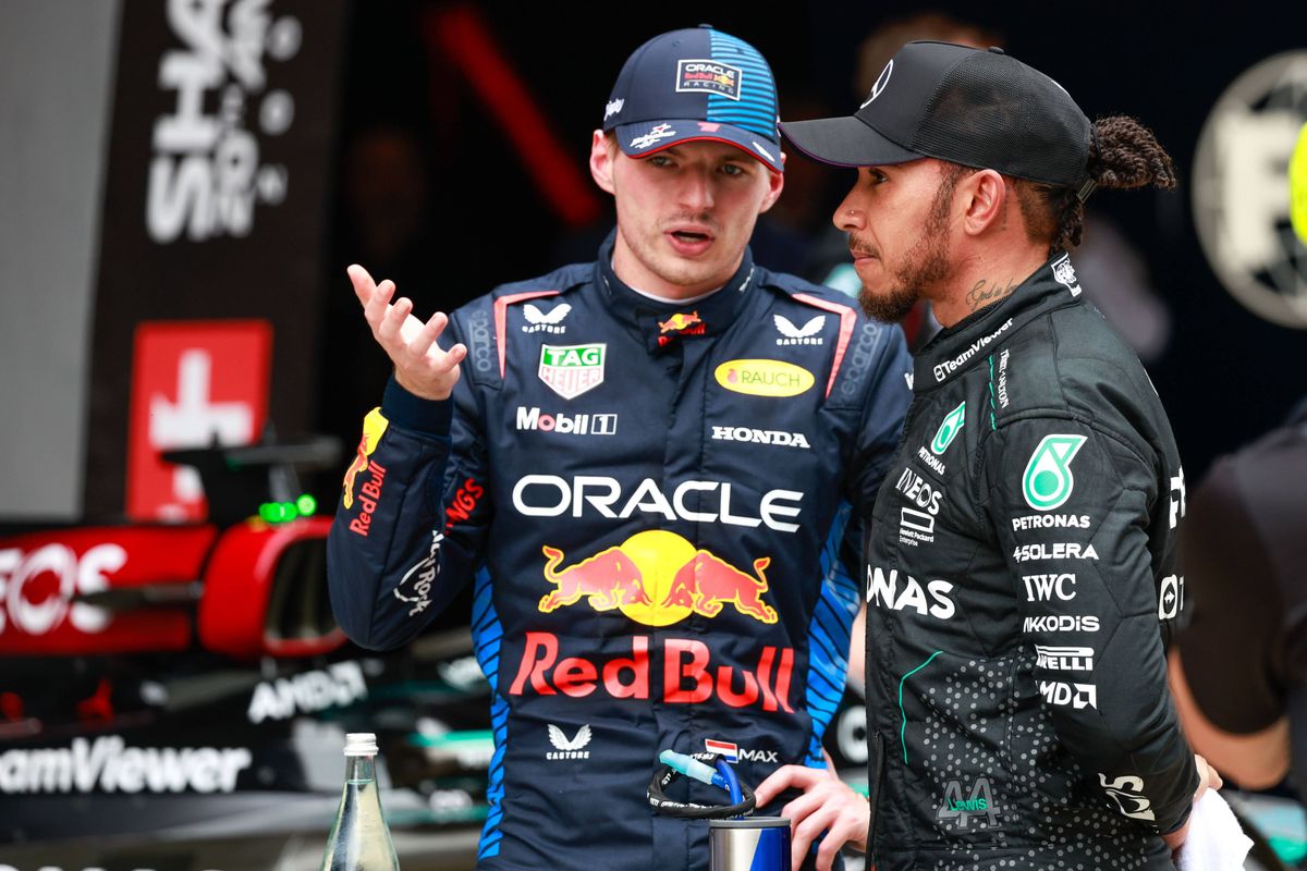 Lewis Hamilton door voormalig F1-kampioen onderuit gehaald: 'Hij is niet als Max Verstappen'