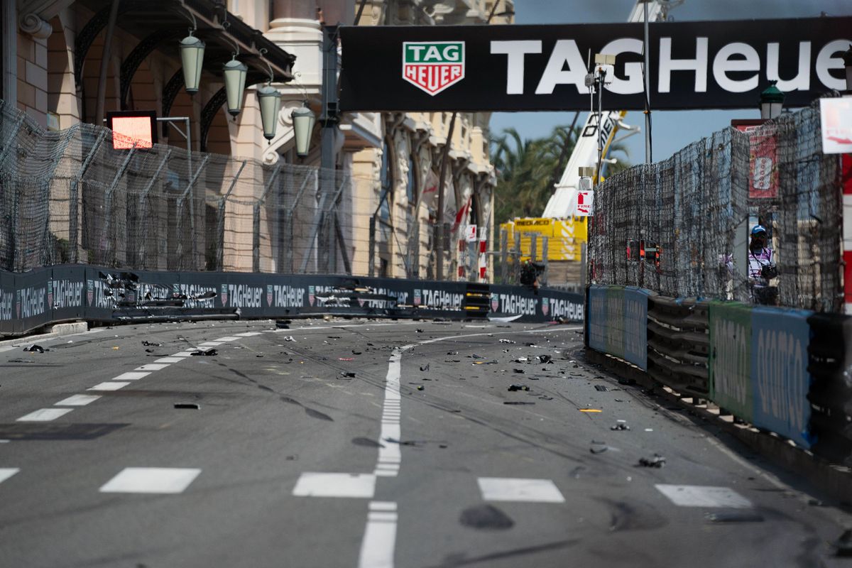 Fotograaf raakt gewond tijdens crash Sergio Pérez in Monaco