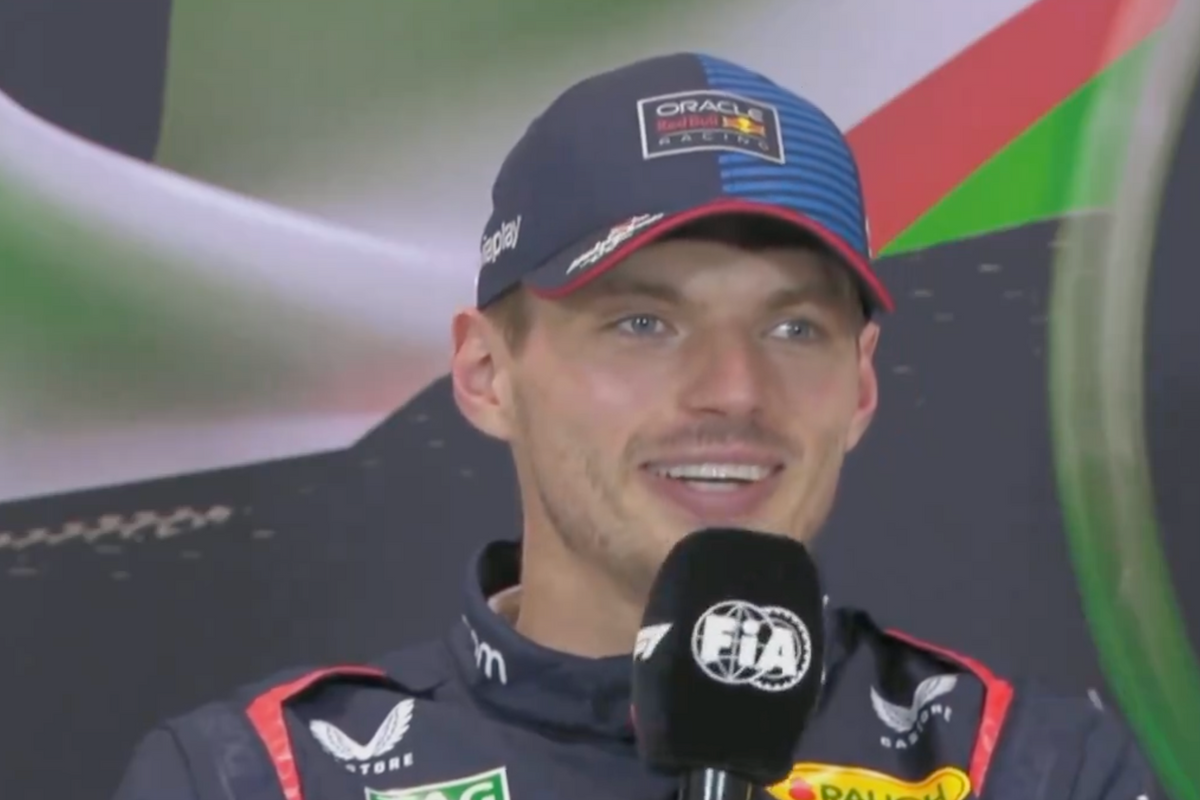 Video: Ferrari-fan krijgt middelvinger Max Verstappen te zien: 'Ze leren het wel!'