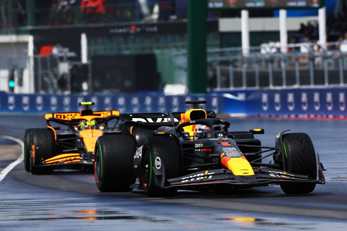 McLaren-baas haalt uit naar 'behoorlijk giftig' Red Bull en spreekt van 'Verstappen-drama'