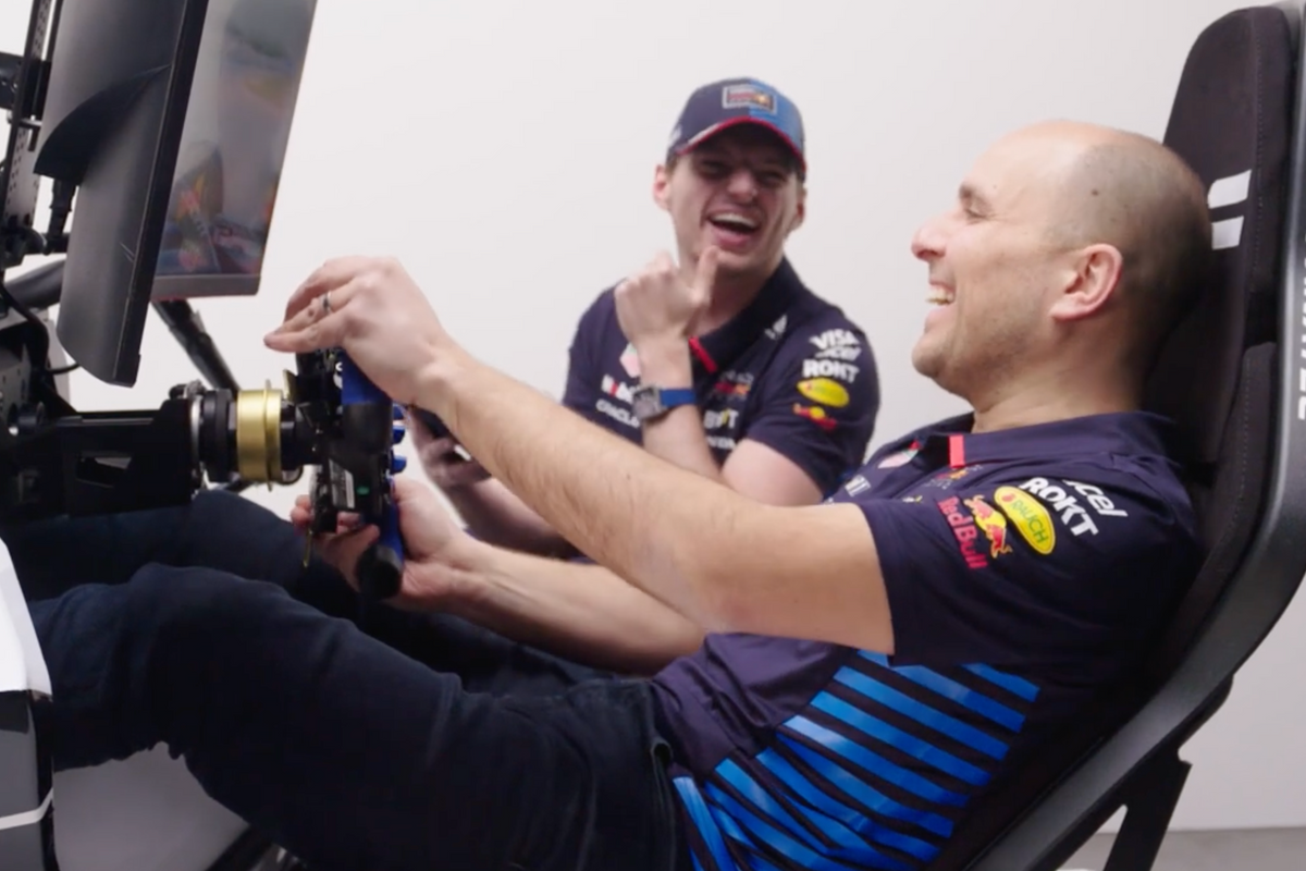 Video: Max Verstappen leert engineer hoe hij moet racen in Barcelona