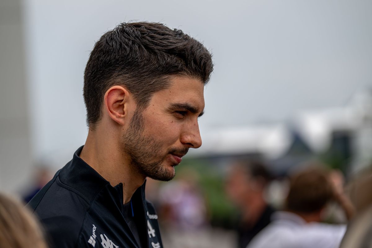 Esteban Ocon doet bijzondere uitspraak over Max Verstappen en Charles Leclerc