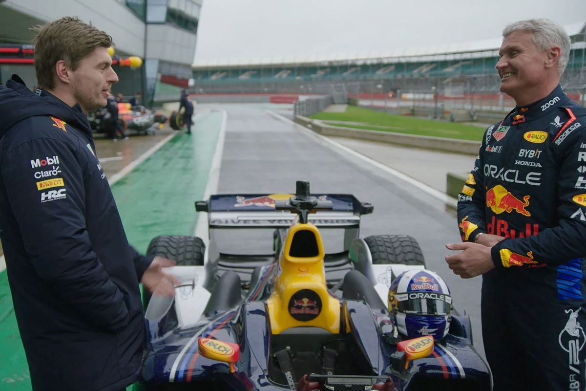 Video: Max Verstappen neemt het op tegen David Coulthard: 'Ongelofelijk'