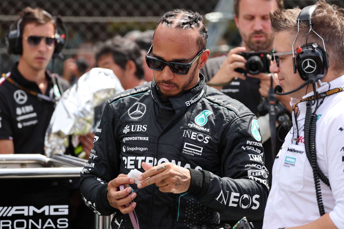 Verontwaardiging Lewis Hamilton zorgt voor verbaasde gezichten in de paddock: 'Dat snap ik niet'