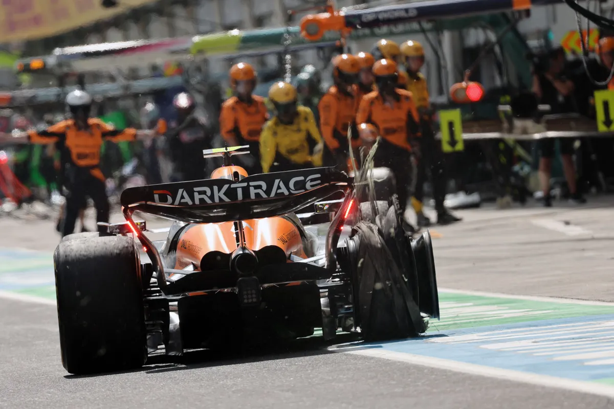 mclaren norris pit