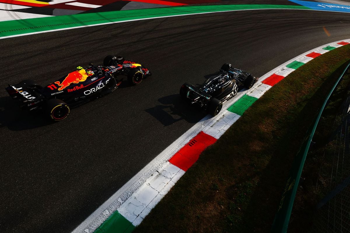 Red Bull onthult voorsprong Mercedes in '2026 dominantie-claim': 'Ze lagen 50 pk of meer voor op de rest'