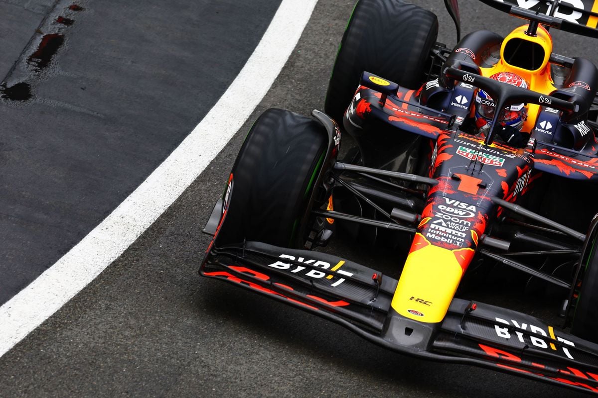 In beeld: de schade aan de Red Bull-bolide van Max Verstappen