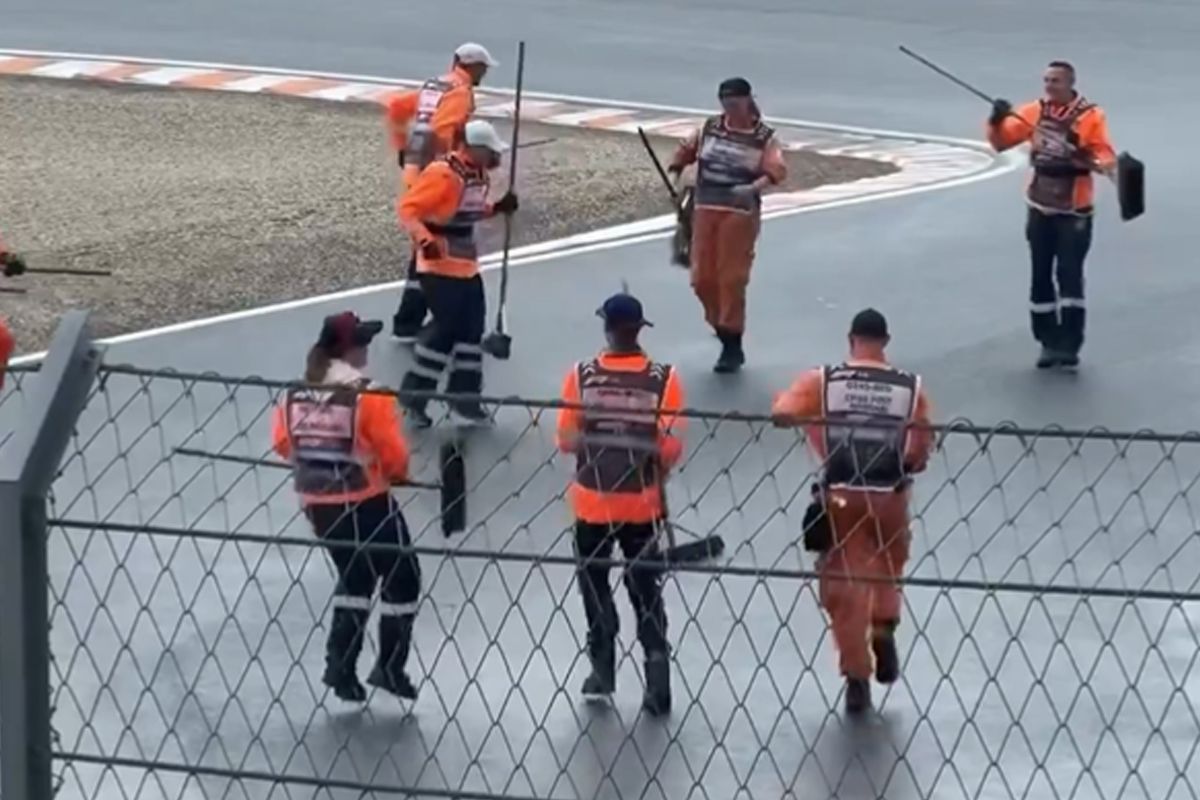 Video: Marshals GP Zandvoort zorgen voor vermaak bij fans