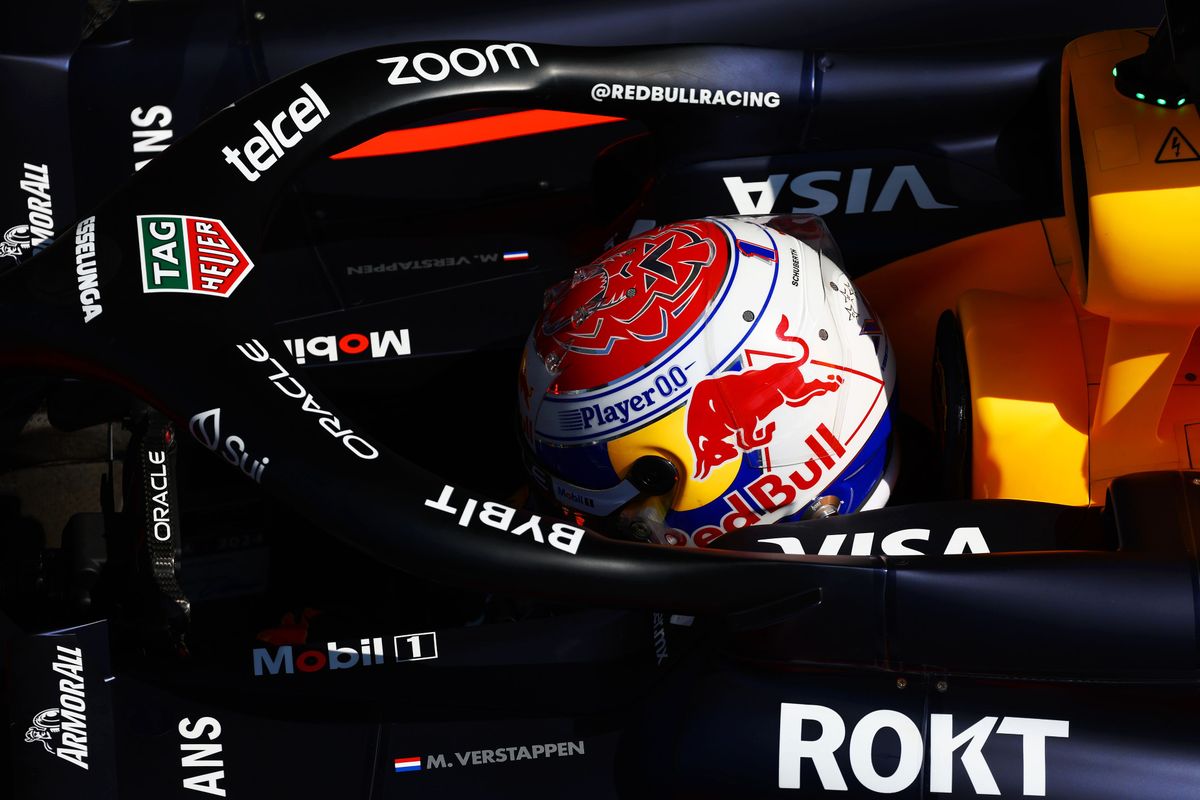 Toto Wolff sneert naar Red Bull en looft Max Verstappen: 'Nu is Max dominant'