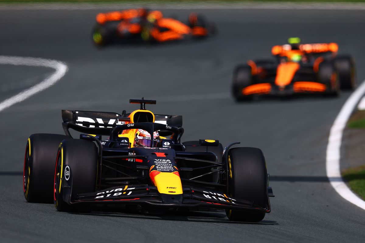 Max Verstappen krijgt waarschuwing vanuit Red Bull: 'Als dat gebeurt, is het kampioenschap in gevaar'