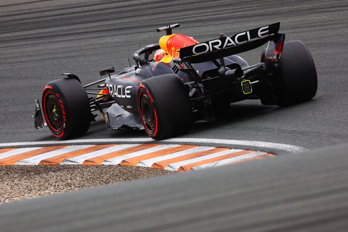 'Red Bull laat Max Verstappen met oud materiaal rijden tijdens Dutch GP-weekend'